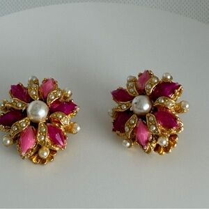 Vintage Signed Selini Clip Earrings Pink Colors Rhinestones Gold Tone with pearl